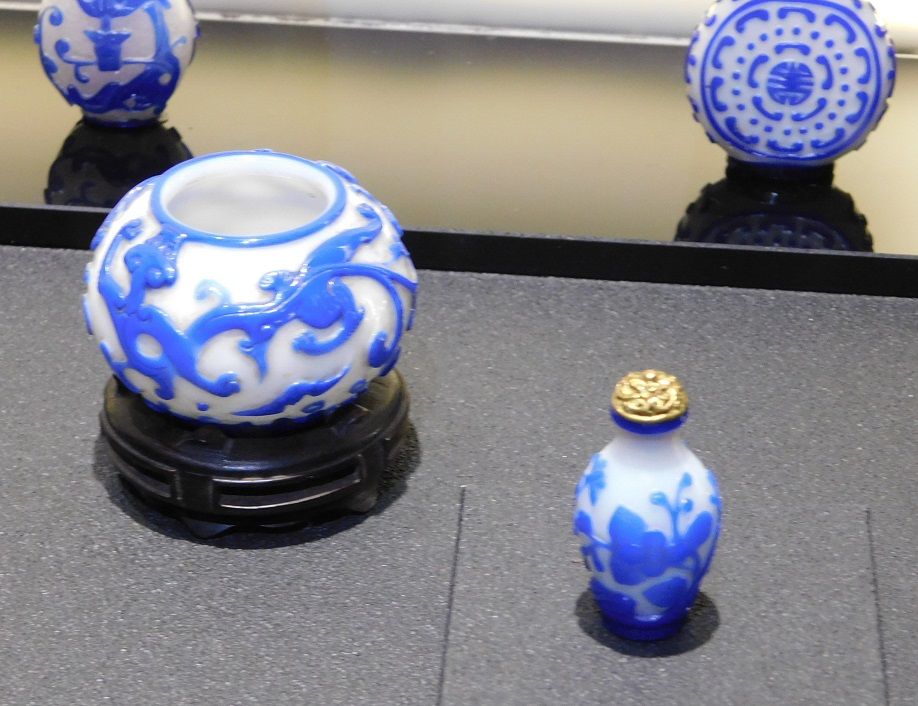 工芸品 ガラス器と鼻煙壷（鑑賞）（故宮博物院探訪18） : 目よ