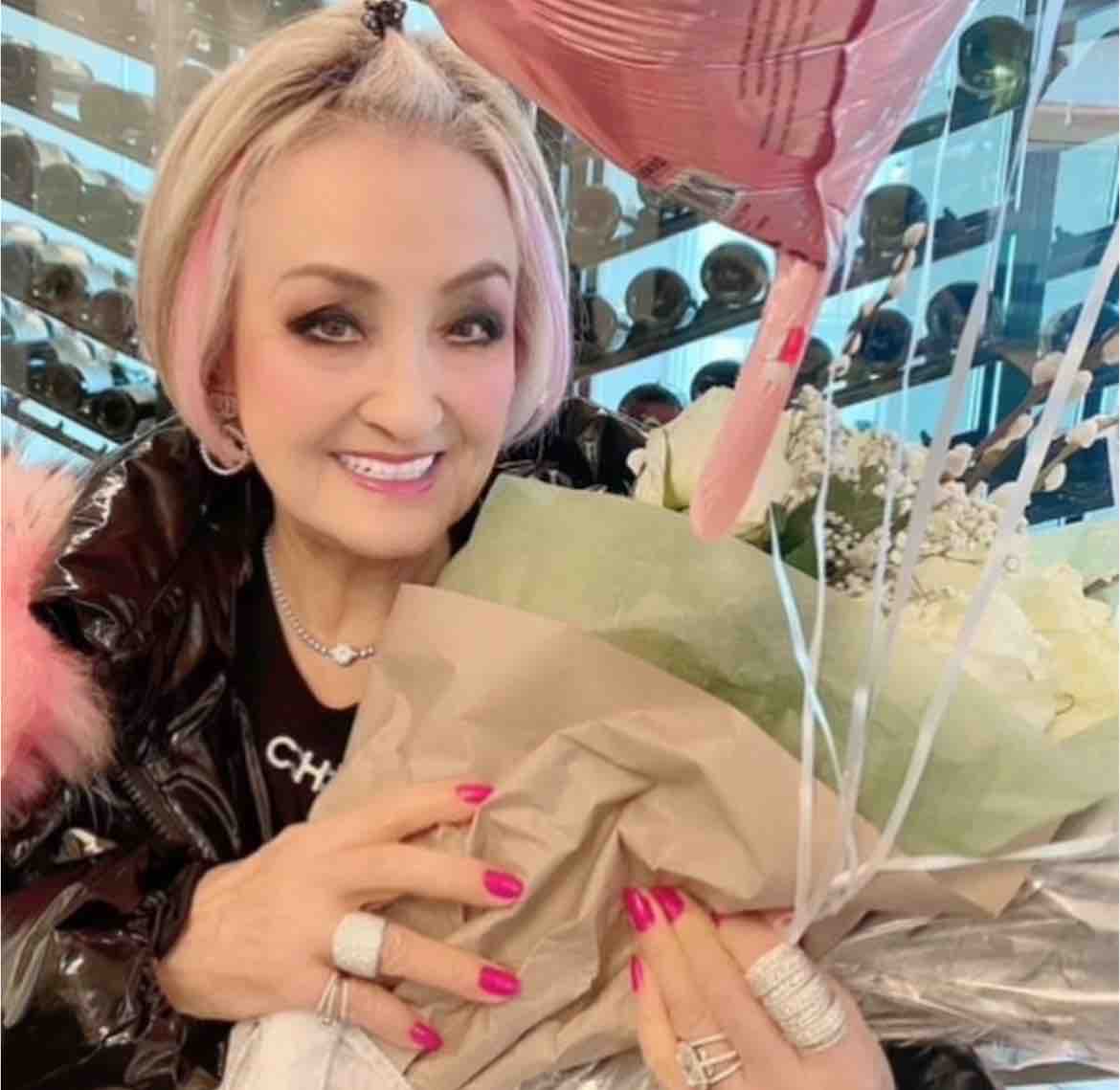 平子先生ハッピーバースデー ナッツ ネイル エステ マッサージ ブライダル 平子先生ハッピーバースデー ナッツ ネイル エステ マッサージ ブライダル