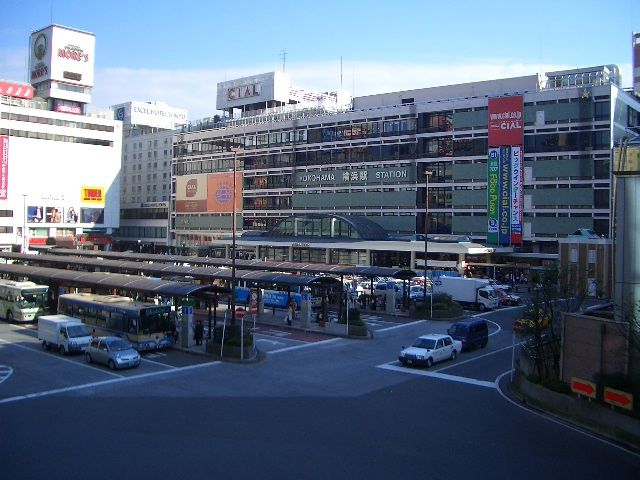 横浜駅西口遠景