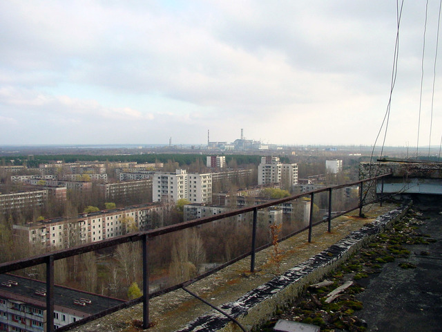 View_of_Chernobyl_taken_from_Pripyat