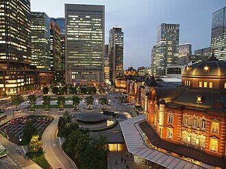 Tokyo_Station_Marunouchi_Building_P5228787
