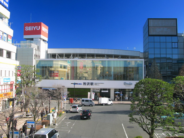 Tokorozawa_Station_West_Entrance_1
