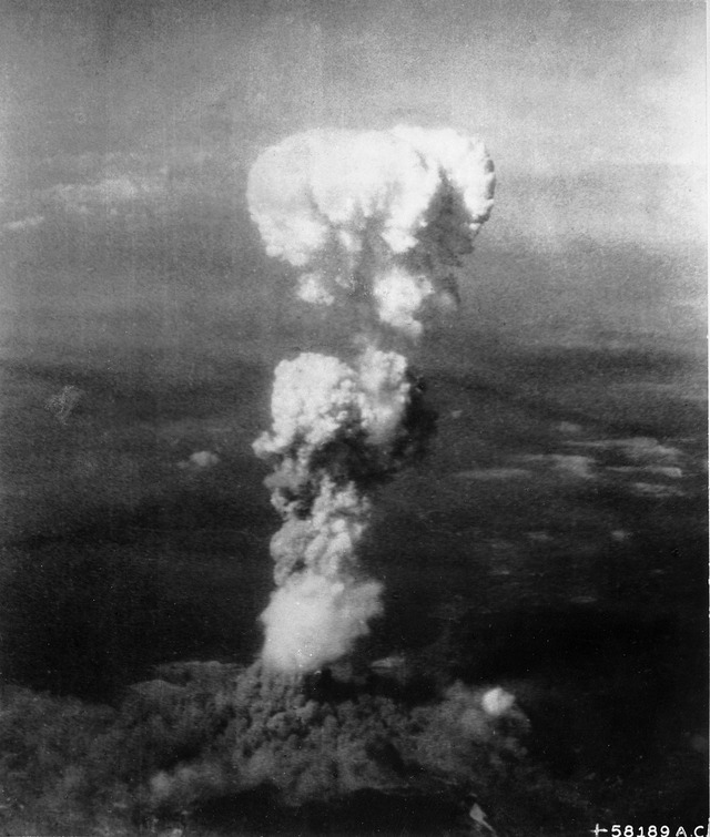 1920px-Atomic_cloud_over_Hiroshima