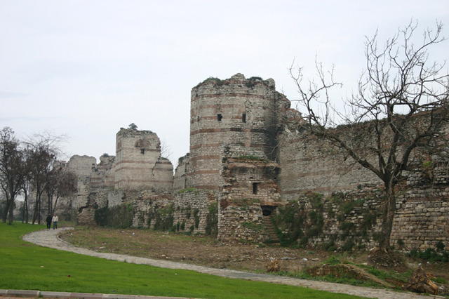 TheodosiusWallsConstantinople