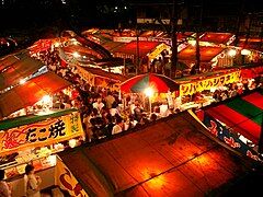 【祭】屋台の焼きそば800円!串焼き1000円!　夏祭り4年ぶり復活も物価高の影響直撃…客離れも