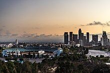 Dodger_Stadium_and_DTLA