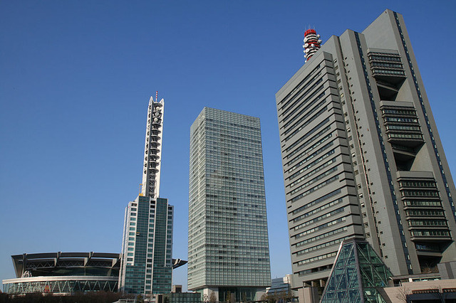 800px-Japanese_Saitama_Shintoshin_west_building