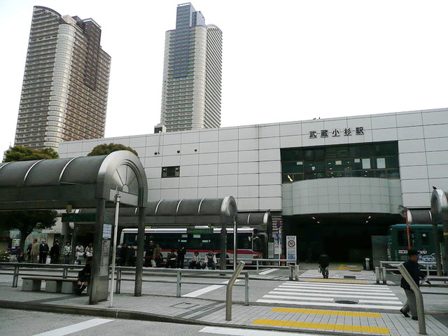 JRmusashi-kosugiNorth