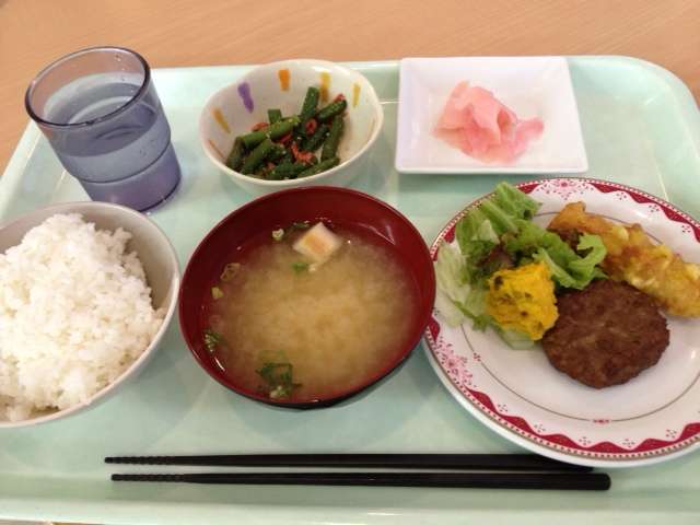 100円定食%u3000立命館大学