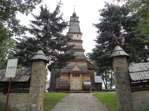 ポーランドとウクライナのカルパティア地方の木造教会群