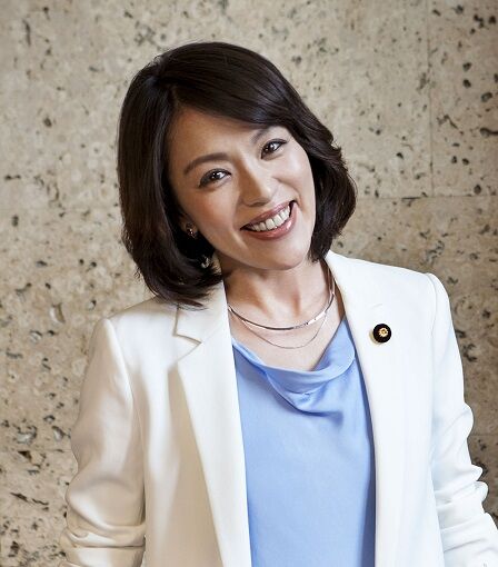 【自民】今井絵理子議員　1カ月で2回も海外視察！ベトナム視察中には「息子のプロレス観戦」、成果報告に高まる期待