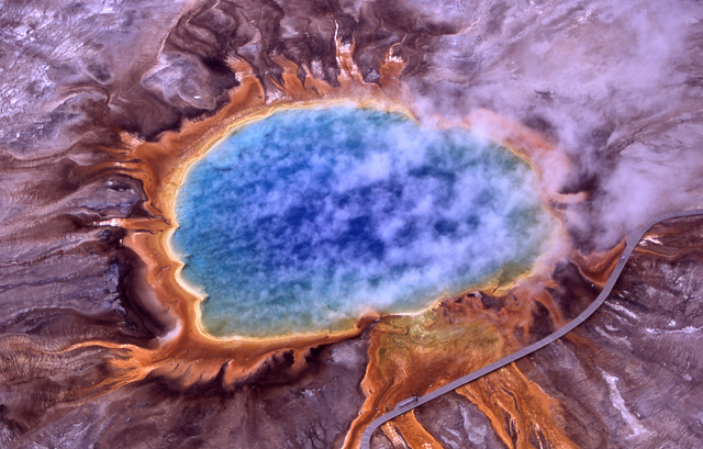 Grand_prismatic_spring