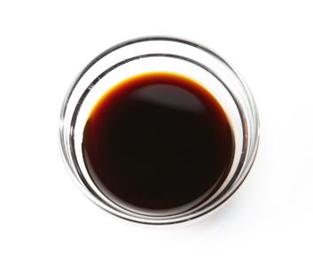 Soy_sauce_2