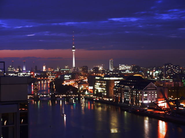 Berlin_Mitte_by_night