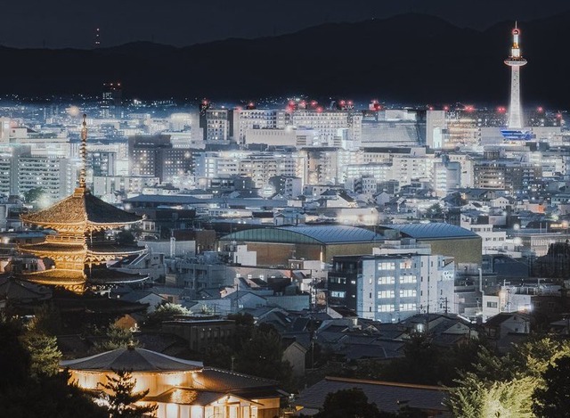 Skyline_of_Kyoto_at_Night
