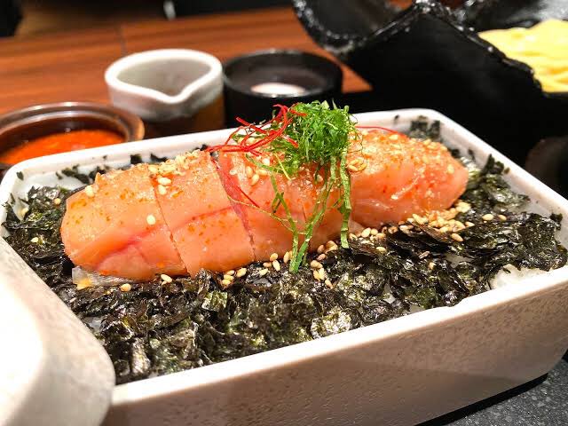 【画像】博多で「めんたい重」に行列　大人気、¥1680(税込1848円)