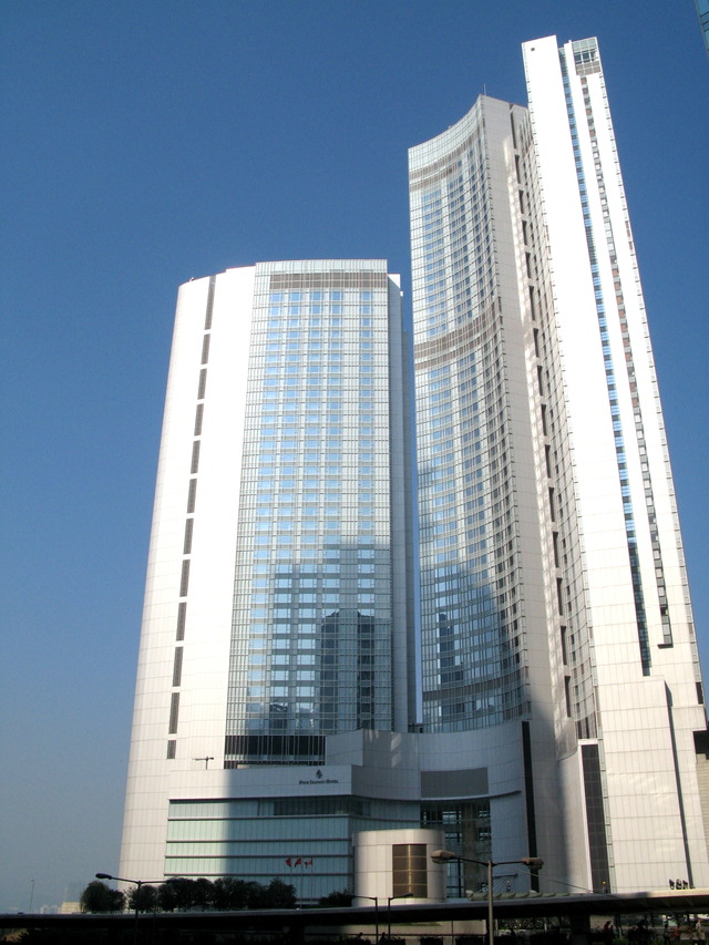 HK_Four_Seasons_Hotel_view
