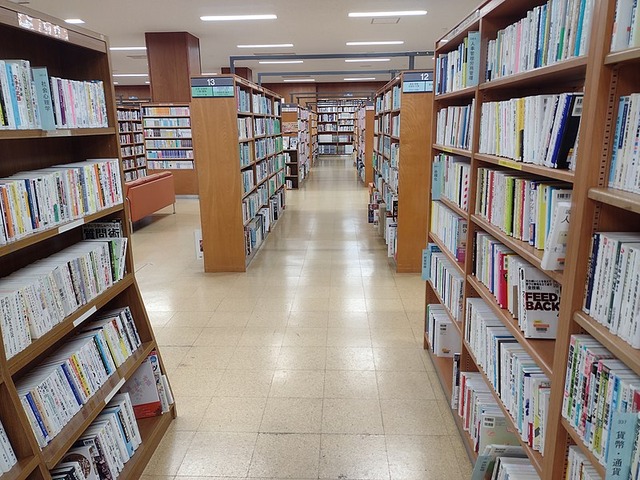 図書館の本棚