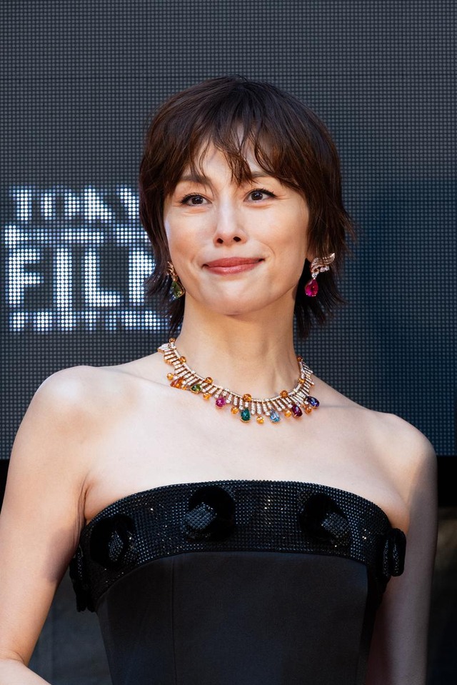 【独自】米倉涼子さん麻薬取締法違反容疑で書類送検…関係先から違法薬物押収されアルゼンチン男性と共に関与の疑い 麻薬取締部 FNN