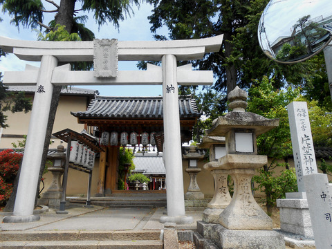 片埜神社001