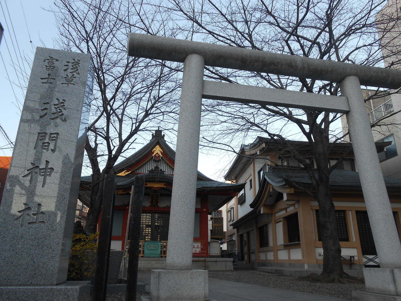 浅草神社から徒歩5分 浅草富士浅間神社 ねもの神社紀行録 浅草神社から徒歩5分 浅草富士浅間神社 ねもの神社紀行録