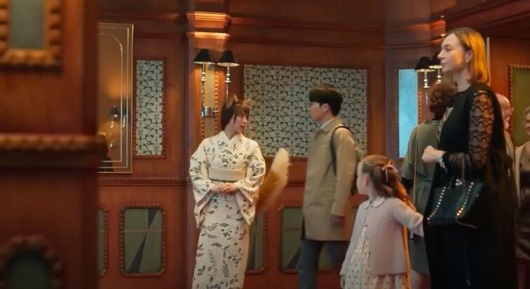 どんぎつねは煩悩だった 幻 Modell Studio Gelb Und Grau