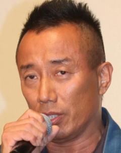 長渕剛がメッセージ「コロナになったけど、たいしたことない」「本当におかしいです、今の日本は」