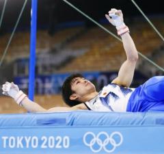 内村航平「土下座したい」個人枠争った米倉に謝罪の思い 体操するのは「もういいのかな」