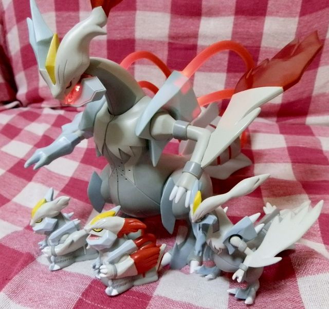 にゃん太のポケモン日記 ポケモンアクションフィギュア ホワイトキュレム にゃん太のポケモン日記 ポケモンアクションフィギュア ホワイトキュレム