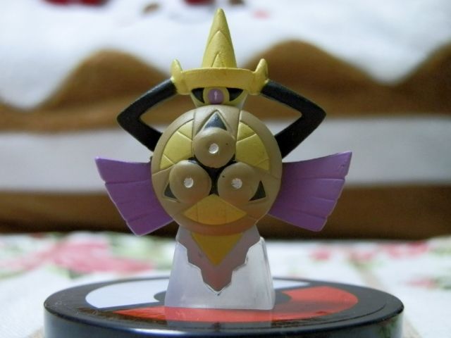 にゃん太のポケモン日記 立体ポケモン図鑑ｘｙ ギルガルド ニダンギル ヒトツキ