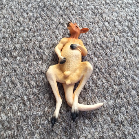 カンガルーフィギュア