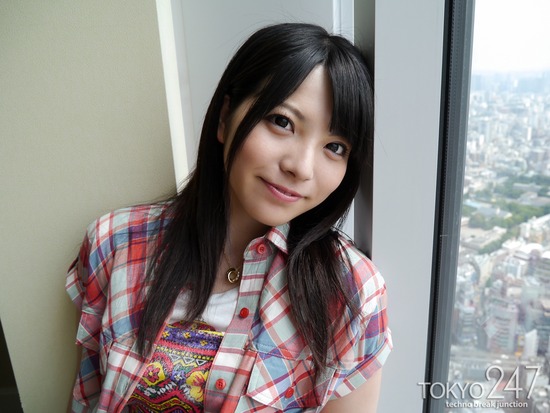 上原亜衣5美乳着衣画像 (6)