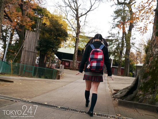 敏感少女5鬼子母神参拝画像 (7)