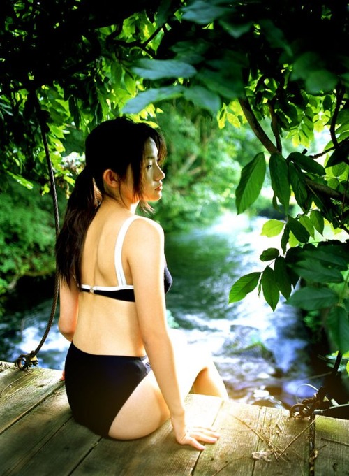 星野真里紺色水着 (3)