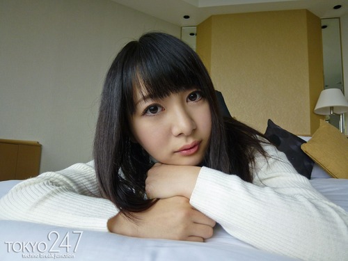 藤原ひとみロリ可愛い清純Ｈ画像028