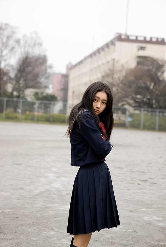 忽那汐里9セーラー服画像 (2)