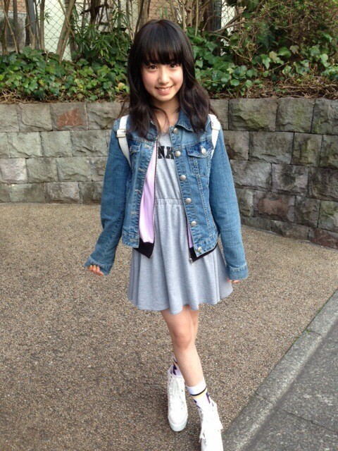 おしゃれ好きな女子小学生 (23)