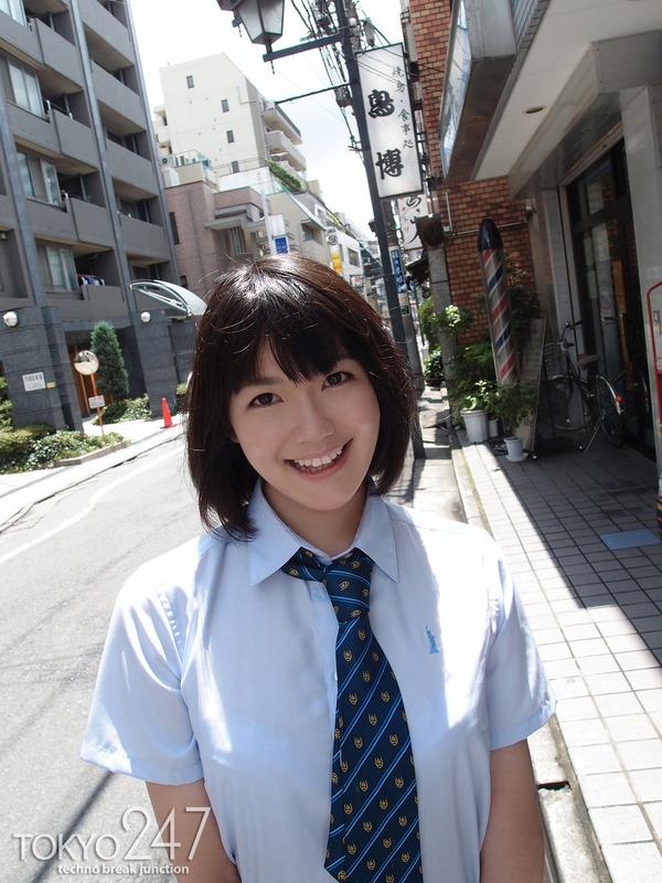 ショートカットモリマン少女9制服画像 (1)