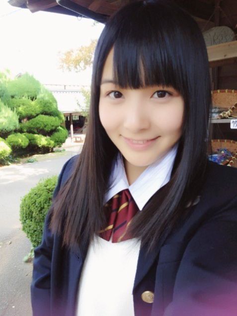 瑞稀もえ6中学生制服画像 (1)