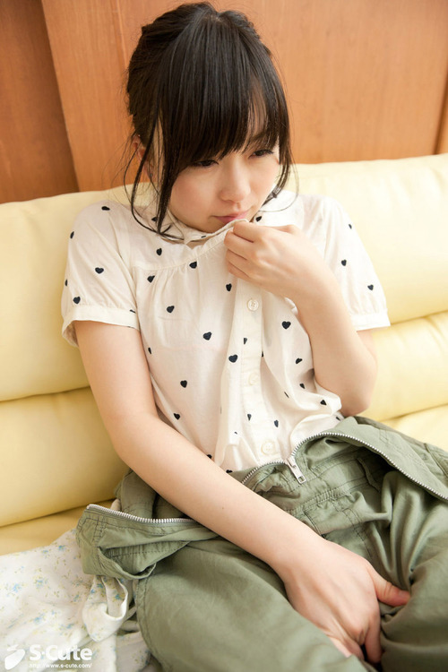 ロリ系・羽月希のエロ画像009