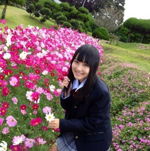 瑞稀もえ6中学生制服画像 (3)