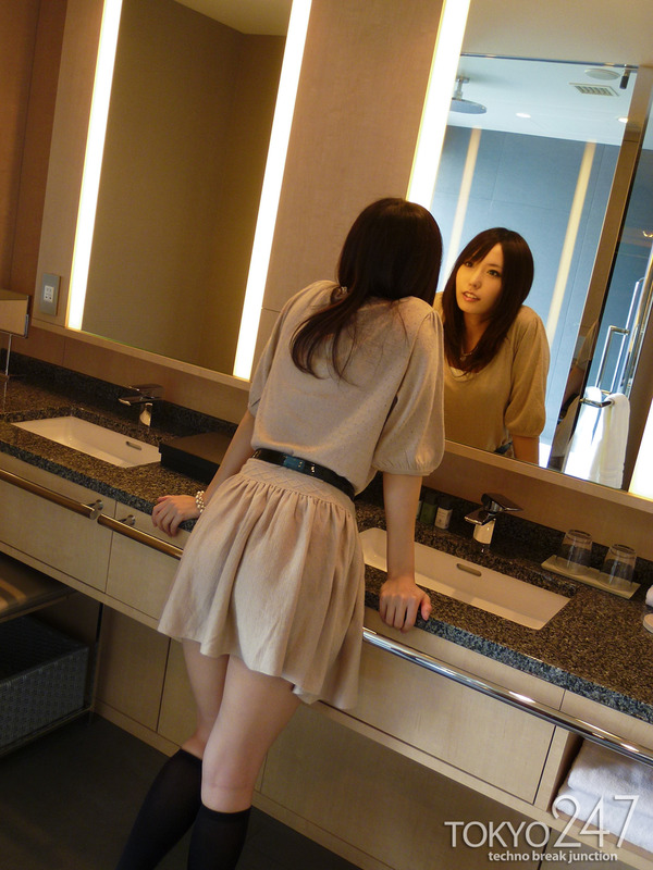 有村千佳2ベッド画像 (2)
