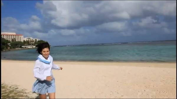 佐武宇綺７海辺で制服画像 (3)