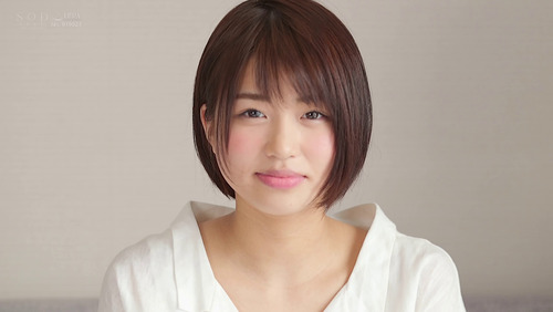 唯井まひろ(ただいまひろ)18歳 AV DEBUT (1)