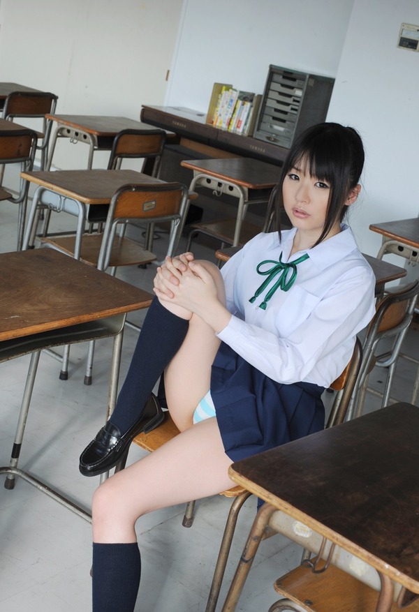 女子の股間6パンチラ (2)