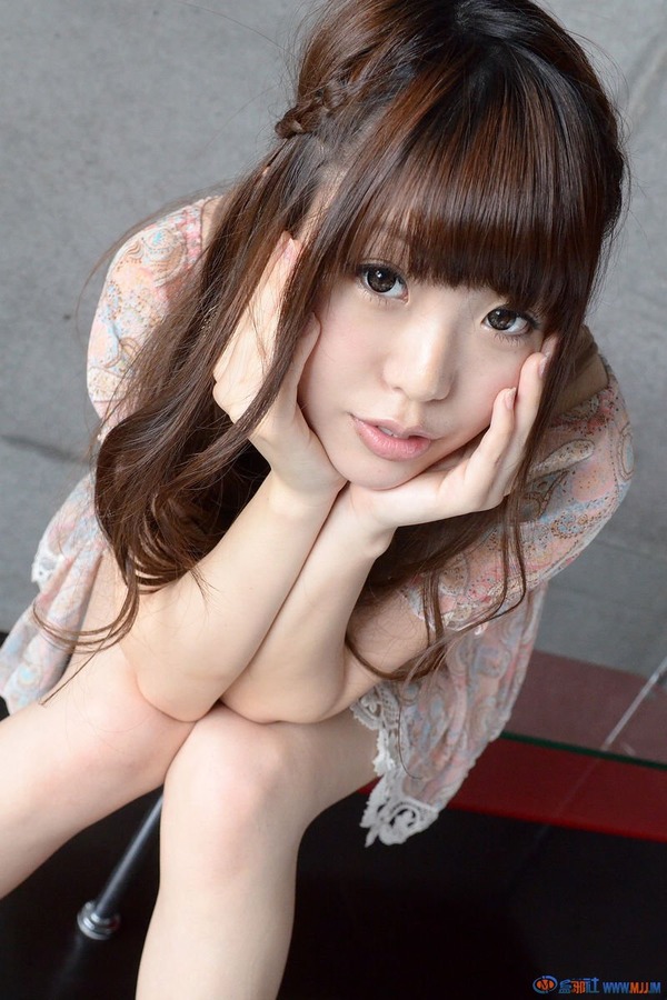 白石みずほ8フレアスカート画像 (4)