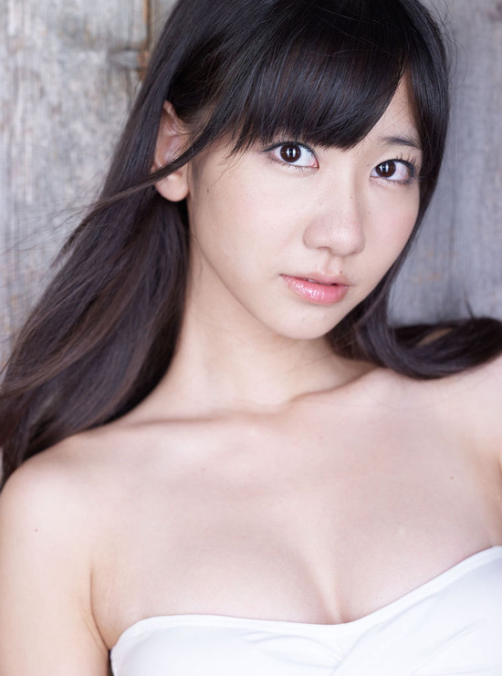 柏木由紀2ビキニ水着画像 (3)