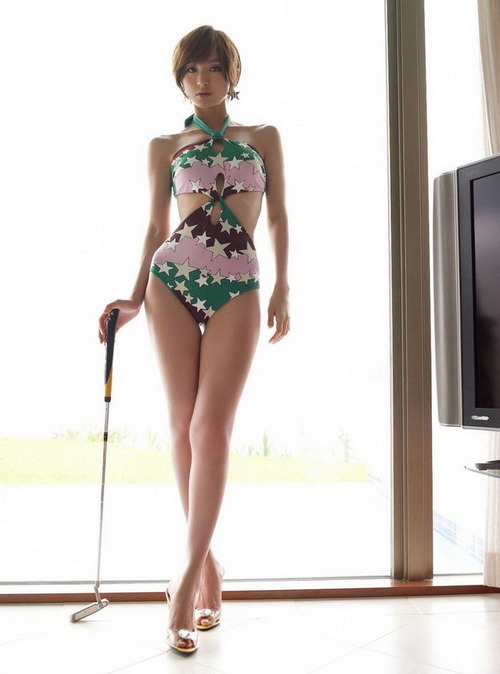 篠田麻里子グラビア画像016