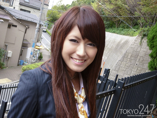 変態ドMっ娘3OL制服で散歩する画像 (2)