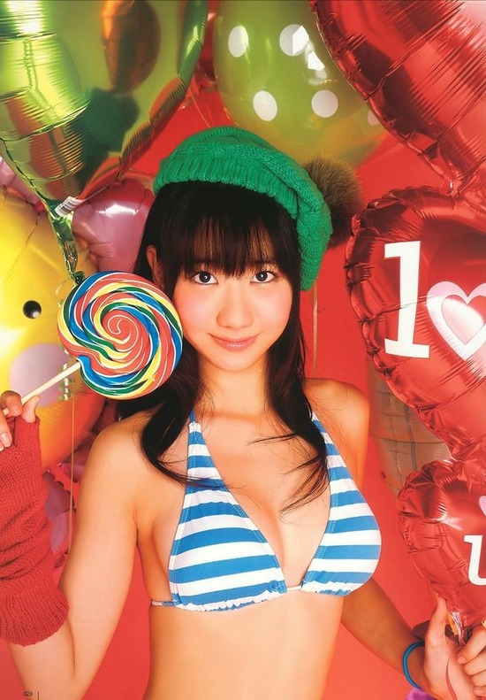 柏木由紀１ビキニ水着画像 (7)